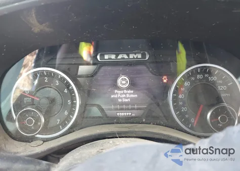 2022 Ram 1500 Big Horn 4X2 6'4 Box from USA, damaged, VIN 1C6RREBT4NN358558